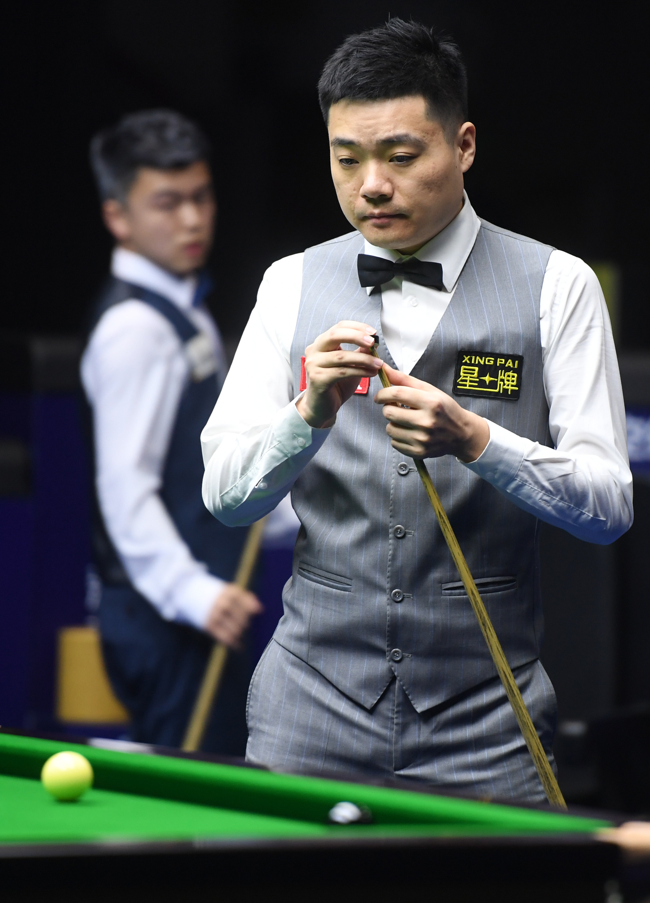 向冠军发起 向冠军发起