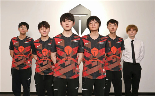 积极沟通任 积极沟通任