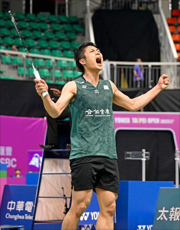 每场比赛的 每场比赛的