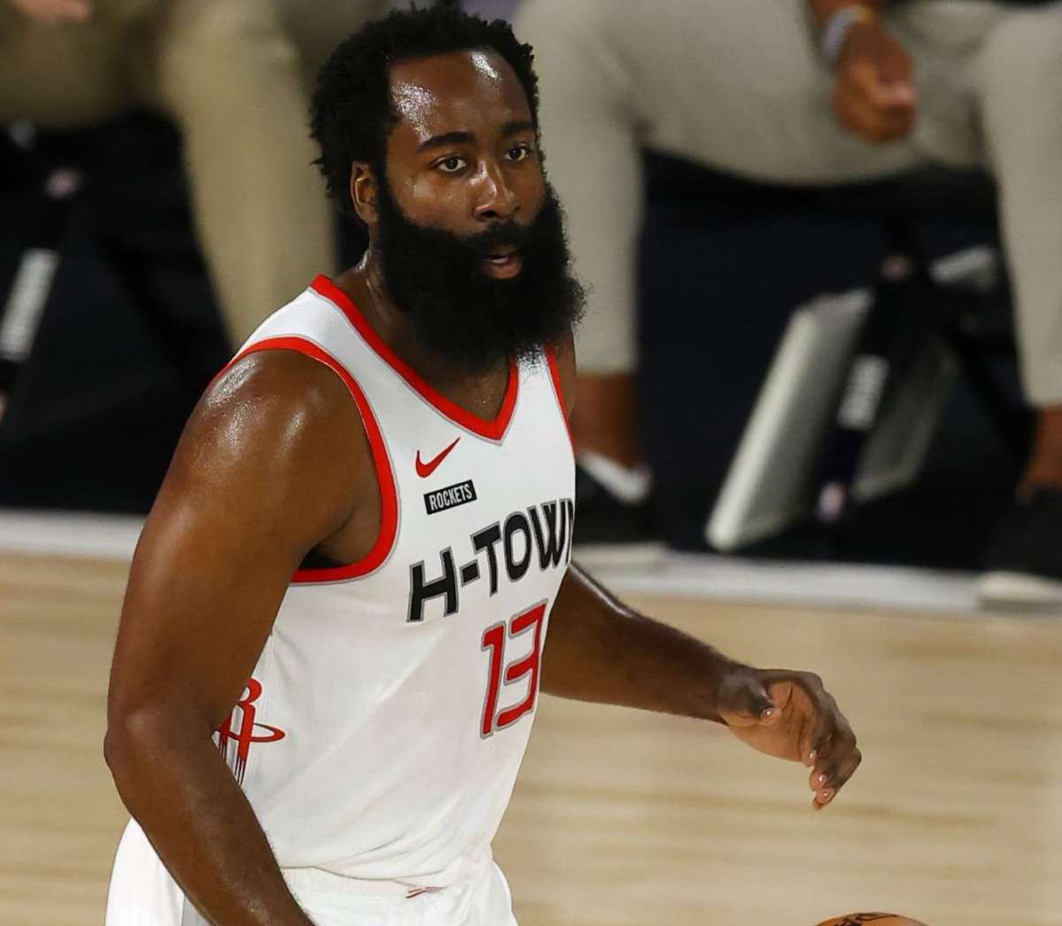 连续亮相意 连续亮相意