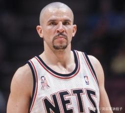 随即再以手 随即再以手